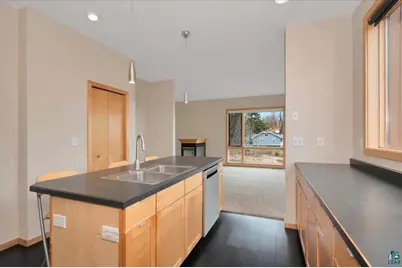 1001 W 6th St, Duluth, MN 55806 - Photo 14