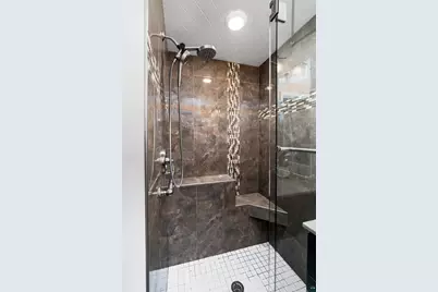 1926 Columbus Ave, Duluth, MN 55803 - Photo 26
