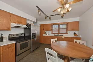 51 E Owatonna St, Duluth, MN 55803 - Photo 6