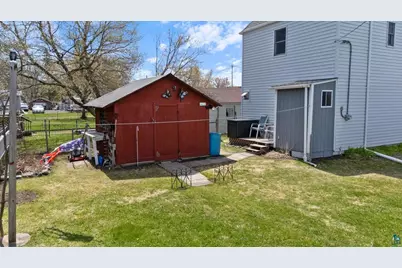 2006 Butler Ave, Superior, WI 54880 - Photo 4