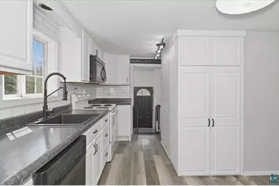 4304 E County Rd B, Superior, WI 54880 - Photo 20