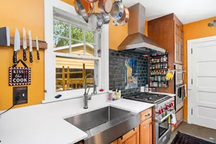 2415 E 2nd St, Duluth, MN 55812 - Photo 28