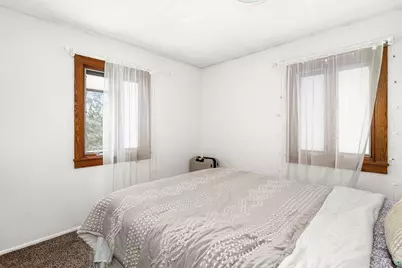 3325 Strand Rd, Duluth, MN 55804 - Photo 18