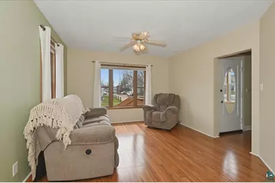 216 N 38th Ave W, Duluth, MN 55807 - Photo 6