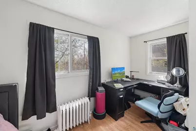 4807 Pitt St, Duluth, MN 55804 - Photo 10