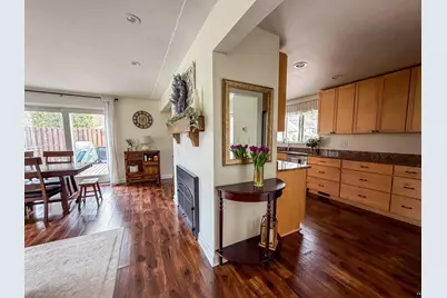 3704 Greysolon Rd, Duluth, MN 55804 - Photo 8