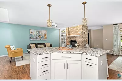 15 Vergennes St, Superior, WI 54880 - Photo 6