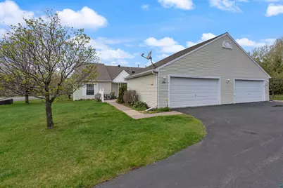 2150 Miller Creek Dr #8, Duluth, MN 55811 - Photo 2