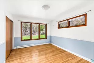 529 Valley Dr, Duluth, MN 55804 - Photo 32