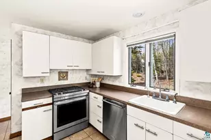 529 Valley Dr, Duluth, MN 55804 - Photo 18