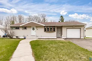 606 Maple Bend Dr, Duluth, MN 55811 - Photo 1
