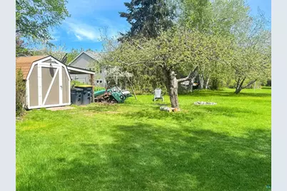 303 E 5th St, Washburn, WI 54891 - Photo 8