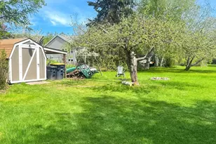 303 E 5th St, Washburn, WI 54891 - Photo 8