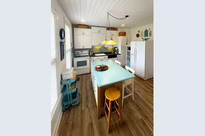 303 E 5th St, Washburn, WI 54891 - Photo 16