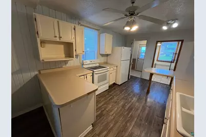 713 E 7th St, Duluth, MN 55805 - Photo 8