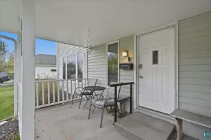 905 Mellwood Ave, Duluth, MN 55804 - Photo 4