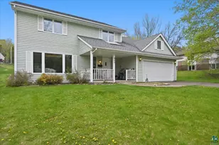 905 Mellwood Ave, Duluth, MN 55804 - Photo 2