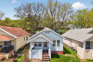 2711 W 9th St, Duluth, MN 55806 - Photo 1