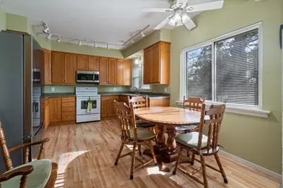 5201 Ivanhoe St, Duluth, MN 55804 - Photo 10