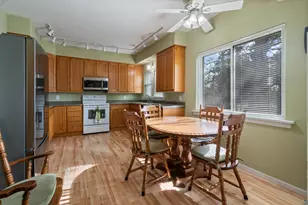 5201 Ivanhoe St, Duluth, MN 55804 - Photo 10