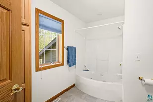 5345 Roosevelt Dr, Hermantown, MN 55811 - Photo 18