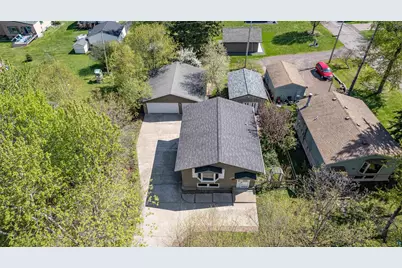 5306 Ivanhoe St, Duluth, MN 55804 - Photo 2