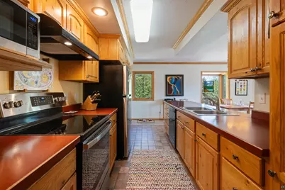 5306 Ivanhoe St, Duluth, MN 55804 - Photo 12
