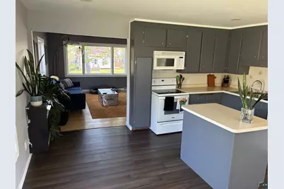 334 W Redwing St, Duluth, MN 55803 - Photo 8