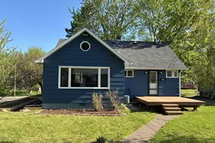 334 W Redwing St, Duluth, MN 55803 - Photo 2