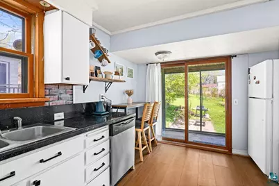 922 N 12th Ave E, Duluth, MN 55805 - Photo 16