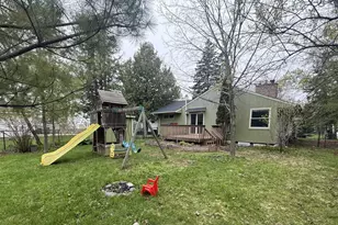 3722 E 4th St, Duluth, MN 55804 - Photo 12