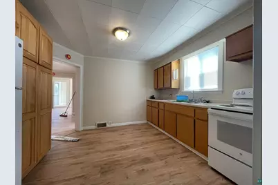 1923 W 6th St, Ashland, WI 54806 - Photo 4