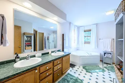 304 Terrace St, Duluth, MN 55811 - Photo 18