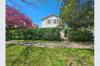 301 9th St S, Virginia, MN 55792 - Photo 2
