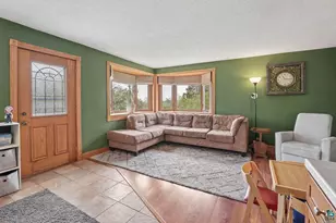 1317 Shoreview Rd, Two Harbors, MN 55816 - Photo 2