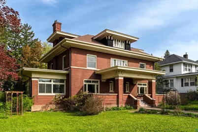 2221 E 4th St, Duluth, MN 55812 - Photo 2