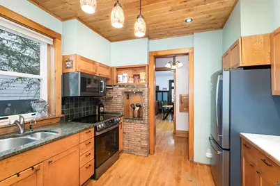 2221 E 4th St, Duluth, MN 55812 - Photo 28