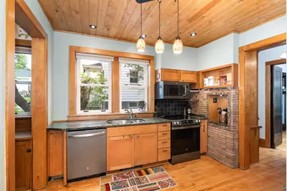 2221 E 4th St, Duluth, MN 55812 - Photo 22