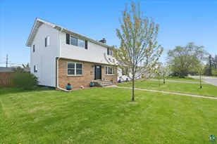 11C Hayes Ct, Superior, WI 54880 - Photo 8