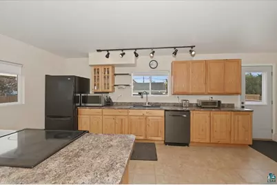 11C Hayes Ct, Superior, WI 54880 - Photo 16
