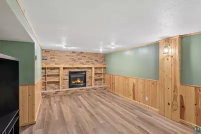 1205 W 13th St, Ashland, WI 54806 - Photo 14