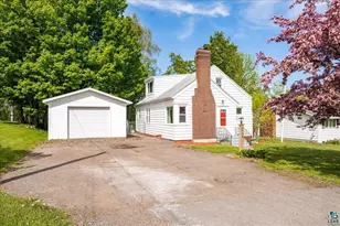 1904 Piedmont Ave, Duluth, MN 55811 - Photo 2