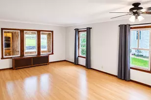 915 W 3rd St, Duluth, MN 55806 - Photo 2