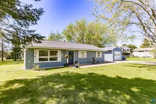 2006 Washington Ave, Cloquet, MN 55720 - Photo 2