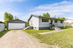 1610 Sahlman Ave, Cloquet, MN 55720 - Photo 1