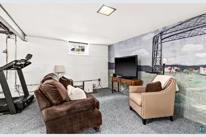 5530 W 8th St, Duluth, MN 55807 - Photo 32