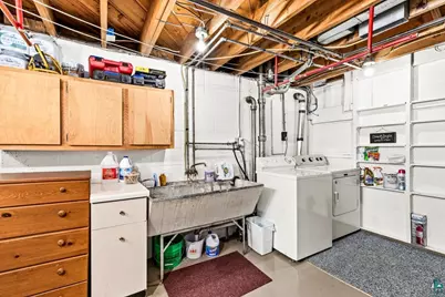 5530 W 8th St, Duluth, MN 55807 - Photo 36