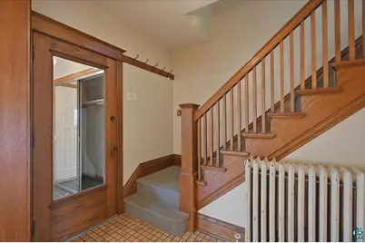 1014 N 12th Ave E, Duluth, MN 55805 - Photo 8