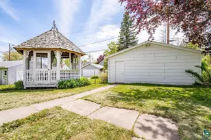 4706 Pitt St, Duluth, MN 55804 - Photo 38