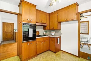2627 W 15th St, Duluth, MN 55806 - Photo 8